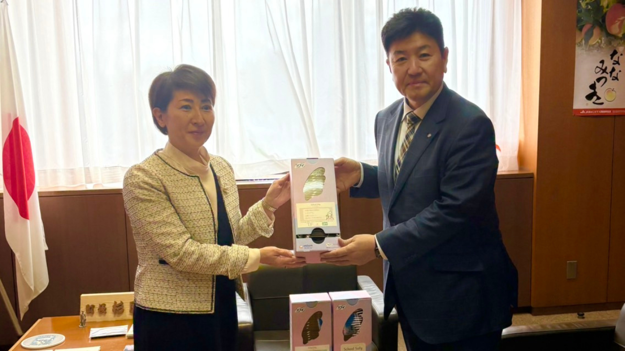 【活動報告】2025年12月　北海道七飯町の小中学校へナプキン支援